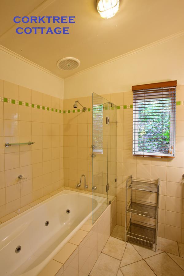 Crafers Cottages Adelaide Esterno foto